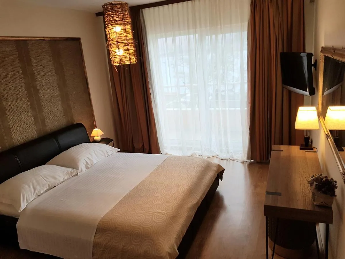 Boutique Villa Revelin 帕格 克罗地亚